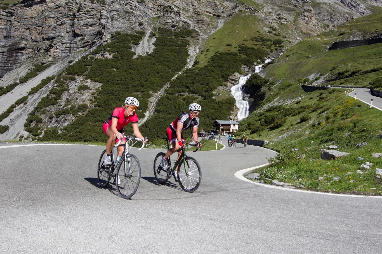 Hotel Funivia Bormio Kültér fotó